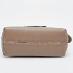 مملوكة مسبقًا Fendi Beige Leather Micro By The Way Crossbody Bag