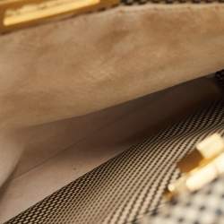 مملوكة مسبقًا حقيبة فندى بيكابو متوسطة يد علوية جلد بنفسجي