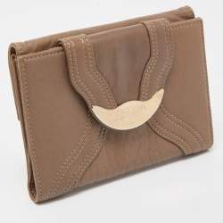 مملوكة مسبقًا Fendi Dark Beige Leather Compact Flap Wallet
