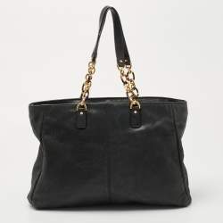 Pre Owned Fendi Black Shimmer Suede Front Zip Chain Tote