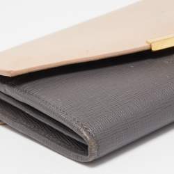 Pre Owned Fendi Grey/Beige Leather 2 Jours Flap Wallet
