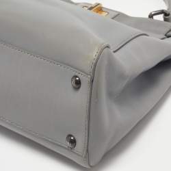 مملوكة مسبقًا Fendi Grey Leather Medium Peekaboo Top Handle Bag