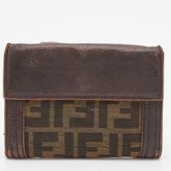 مملوكة مسبقًا محفظة فندي كومباكت كانفاس مقوى زوكا بنية/ بيج