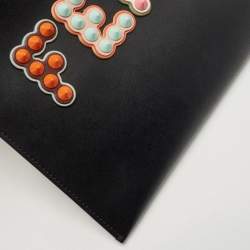 مملوكة مسبقًا Fendi Black Leather Studded Logo Zip Pouch