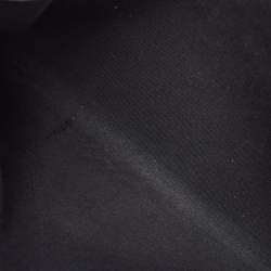 مملوكة مسبقًا Fendi Black Leather Studded Logo Zip Pouch