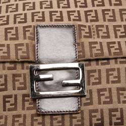 مملوكة مسبقًا حقيبة باغيت فندي ماما جلد وكانفاس زوكينو بني/بيج