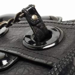 Pre Owned Fendi Black Pebbled Leather B Bag