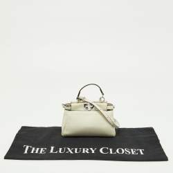 مملوكة مسبقًا حقيبة كروس فندي مايكرو بيكابو جلد أزرق