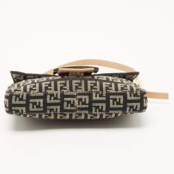 Pre Owned حقيبة كتف فندي ميني باغويت فاتيغو كانفاس زوكينو بيج/ خضراء