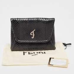 مملوكة مسبقًا Fendi Black Ayers Flap Clutch