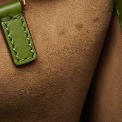 مملوكة مسبقًا Fendi Green Leather Medium Sunshine Tote