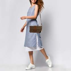 مملوكة مسبقًا Fendi Brown Zucca Canvas and Leather Medium Trunk Baguette 