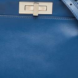 مملوكة مسبقًا Fendi Blue Leather Medium Peekaboo Top Handle Bag