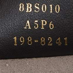 مملوكة مسبقًا حقيبة باكيت فندي x فيلا مون تريزور جلد أبيض