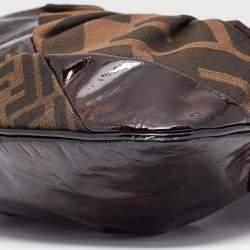 مملوكة مسبقًا Fendi Tobacco Zucca Canvas and Patent Leather To You Convertible Clutch Bag