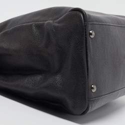 Pre Owned Fendi Black Leather Large Peekaboo Top Handle Bag