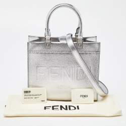 مملوكة مسبقًا Fendi Silver Laminated Leather Small Sunshine Tote