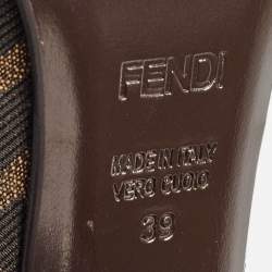 Pre Owned Fendi Brown Crocodile and Canvas Buckle Peep Toe Pumps Size 39