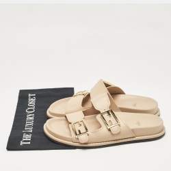 Pre Owned Fendi Beige Leather Flat Sandals Size 40