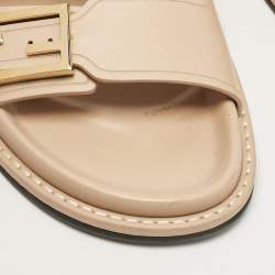 Pre Owned Fendi Beige Leather Flat Sandals Size 40