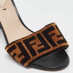 Pre Owned Fendi Beige Velvet FF Slide Sandals Size 38.5