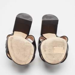 Pre Owned Fendi Black Leather Slide Sandals Size 37