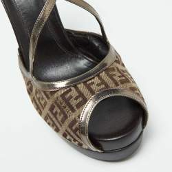 Fendi Brown Zucchino Canvas and Patent Leather Platform Sandals Size 41