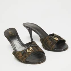 Pre Owned Fendi Brown Zucca Canvas Slide Sandals Size 41