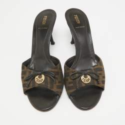 Pre Owned Fendi Brown Zucca Canvas Slide Sandals Size 41