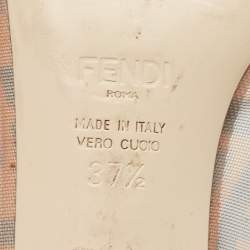 مملوكة مسبقًا Fendi Brown/White Zucca Mesh and Leather Colibri Pumps Size 37.5