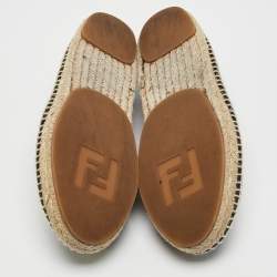 مملوكة مسبقًا Fendi Black/Beige Knit Fabric Pearl Embellished Espadrille Flats Size 36