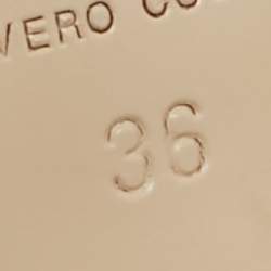 مملوكة مسبقًا Fendi Grey Satin and Net Colibri Lite Slingback Pumps Size 36