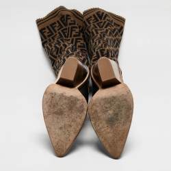 مملوكة مسبقًا Fendi Black/Beige Zucca Fabric And Leather Colibri Knee Length Boots Size 38