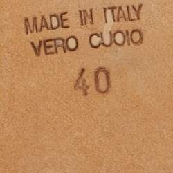 Pre Owned صندل فنْدي بَنّي/أسود جِلْد إبزيم بإصبع وانزلاق بتصميم فلات مقاس 40