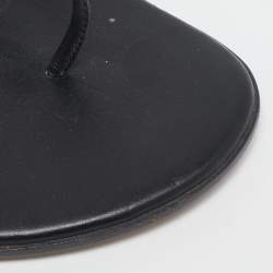 Pre Owned صندل فنْدي بَنّي/أسود جِلْد إبزيم بإصبع وانزلاق بتصميم فلات مقاس 40