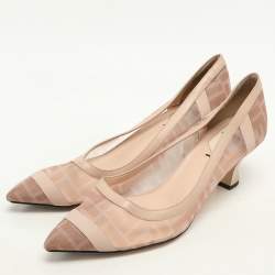 Pre Owned Fendi Beige Zucca Mesh and Leather Colibri Pointed Toe Pumps Size 40