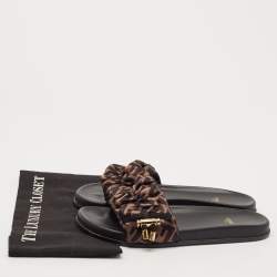 مملوكة مسبقًا Fendi Black/Green Satin FF Logo Slides Size 40