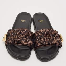مملوكة مسبقًا Fendi Black/Green Satin FF Logo Slides Size 40