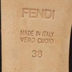 Pre Owned حذاء كعب عالي فندل جلد لامع أسود بالشعار نعل سميك مقاس  37.5