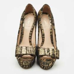 Fendi Black/Gold Suede Peep Toe Platform Pumps Size 38