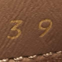 مملوكة مسبقًا Fendi Two Tone Leather and Suede Logo FF Match Low Top Sneakers Size 39