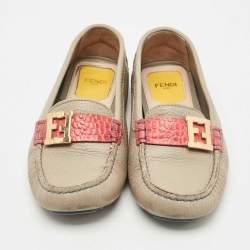 Pre Owned Fendi Grey Leather FF Logo Loafers Size 37.5