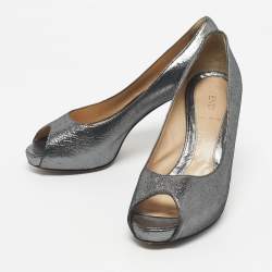 Pre Owned Fendi Silver Texture Suede Peep Toe Platform Pumps Size 38.5