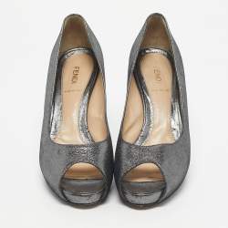 Pre Owned Fendi Silver Texture Suede Peep Toe Platform Pumps Size 38.5