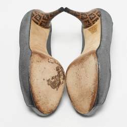 Pre Owned Fendi Silver Texture Suede Peep Toe Platform Pumps Size 38.5