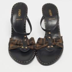 Pre Owned Fendi Brown/Black Zucca Canvas And Leather Slide Sandals Size 41