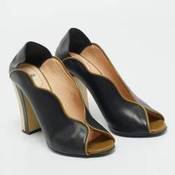 Pre Owned Fendi Two Tone Leather Scallop Lined Peep Toe Pumps Size 40