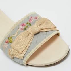 Pre Owned Fendi Grey/Cream Embroidered Knit Fabric Bow Embellished Flat Slides Size 37