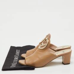 Pre Owned Fendi Beige Leather F Logo Open Toe Mules Size 37.5