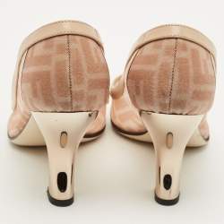 مملوكة مسبقًا Fendi Light Beige/Brown Zucca Mesh and Leather Colibri Pointed Toe Pumps Size 38